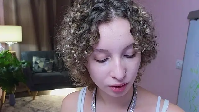 Mary_Wohlberg's cam snapshot