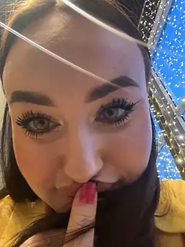 KiraSunshine's cam snapshot