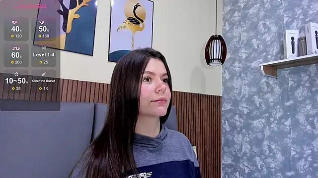 EmillyHarper_'s cam snapshot