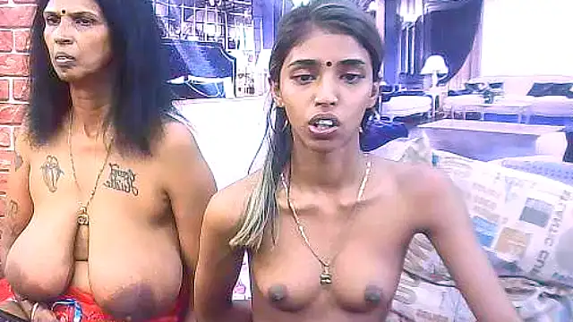 IndianSexySlender's cam snapshot