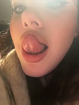 KiraSunshine's cam snapshot