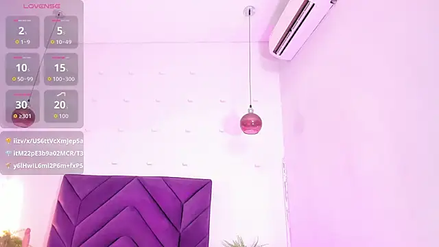 Maddyjohnsonn's cam snapshot