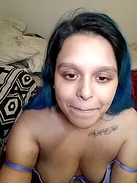 aye_tinakopixx's cam snapshot