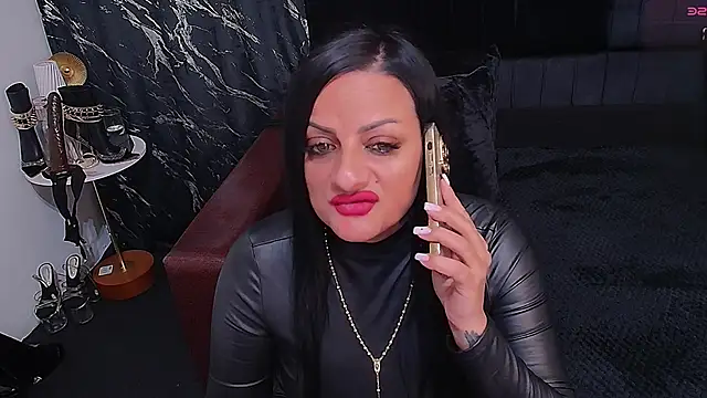 VixenSelena's cam snapshot