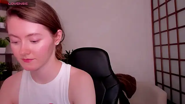 KateCuddle's cam snapshot