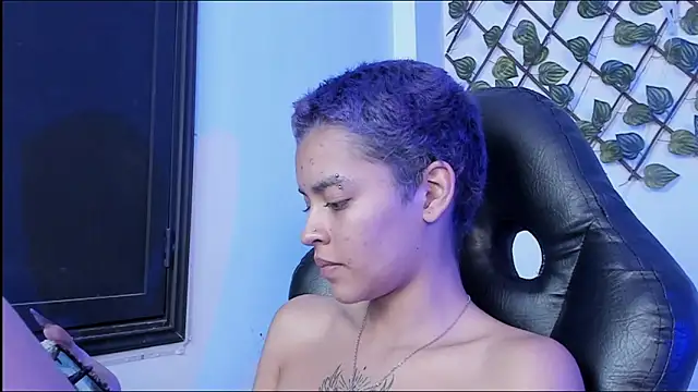 Anny_Kiitty's cam snapshot