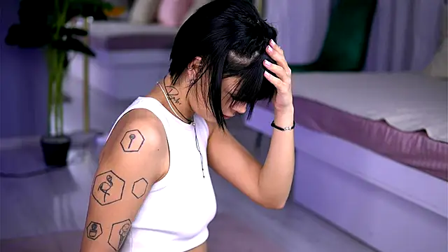 AnneFaris's cam snapshot