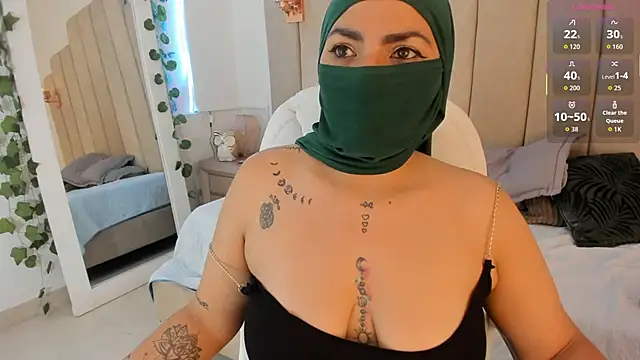 _naylaa_'s cam snapshot