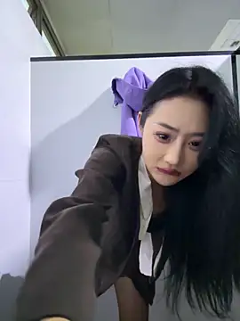 so-linger live sex cam