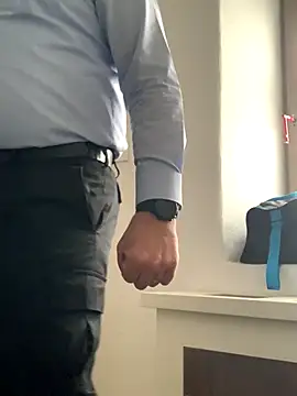 Mike8523 live sex cam