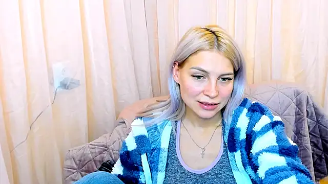 FoxyKathryn's cam snapshot