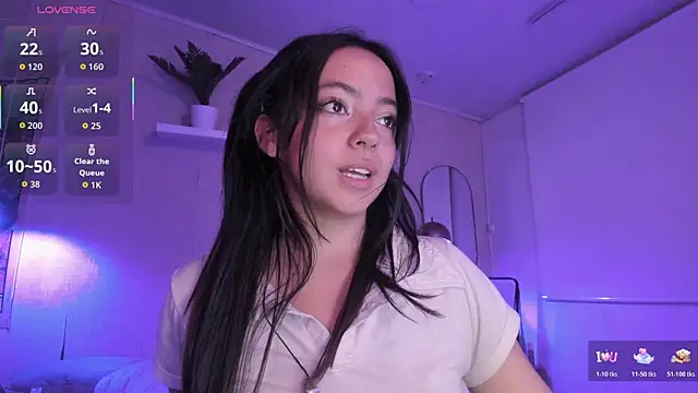 Laraa_Rouss_'s cam snapshot