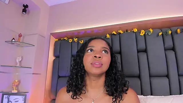 LisaMendez's cam snapshot