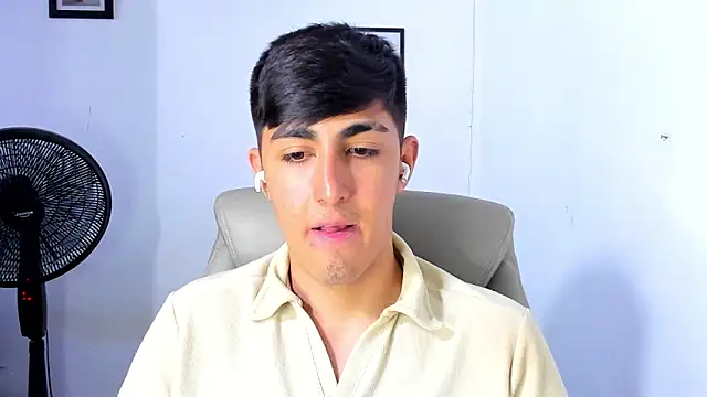 babymaik live sex cam