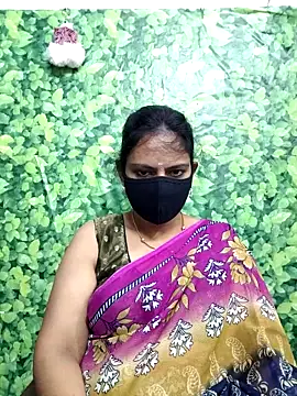 Queen-Neha's cam snapshot