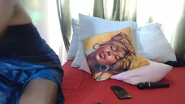 Foxybrownxx1's cam snapshot