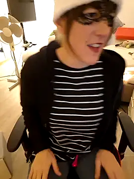 NaughtyCatgirl's cam snapshot