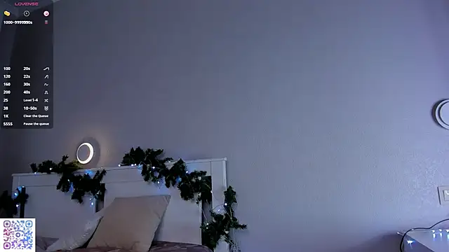 AuroraVice's cam snapshot