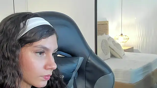 cloee20_'s cam snapshot