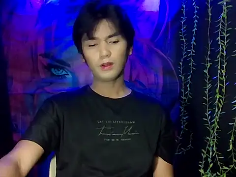 urhalfguyxx live sex cam