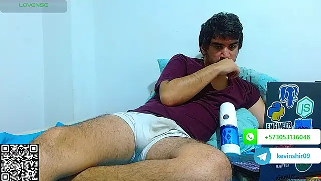 noah_miyake's cam snapshot