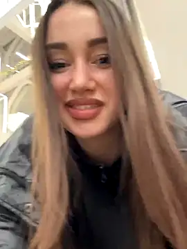 LoveEmilydix1's cam snapshot