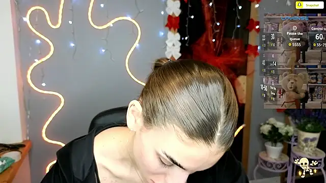 EmmyGreans's cam snapshot