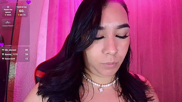 leahtemptation3's cam snapshot