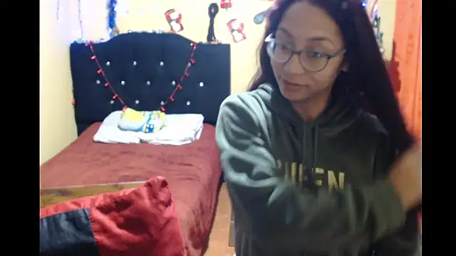 Violet_And_Smith's cam snapshot