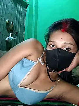 Hoty_girl_143's cam snapshot