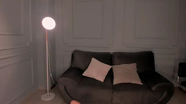 TaraLawrence's cam snapshot