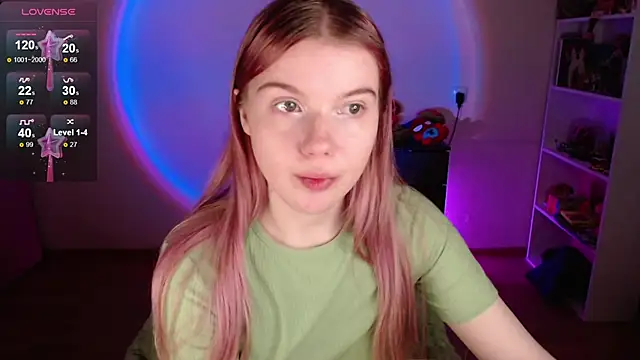 Strawberry_juli's cam snapshot