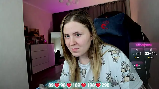 Olivia_Munk's cam snapshot