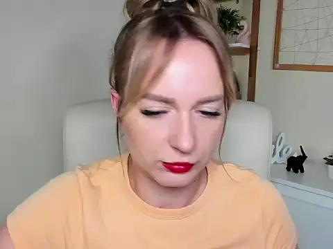 Karenblond's cam snapshot