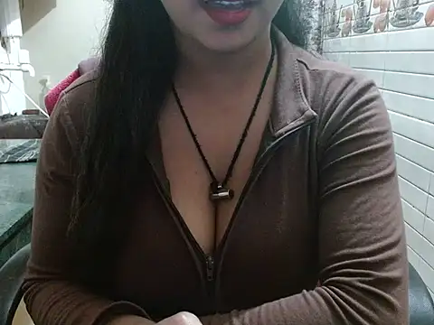 LovingPihu's cam snapshot