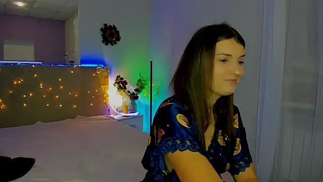 Laura_Leee's cam snapshot