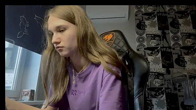 helgicuteness's cam snapshot