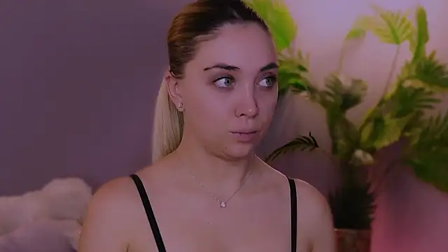 HotJessX's cam snapshot