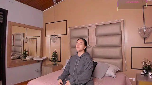 CAYLINCOLLINS's cam snapshot