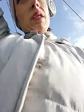 SheTheDeeevil's cam snapshot