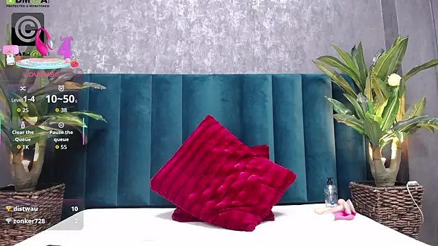 Roxie_Anne's cam snapshot