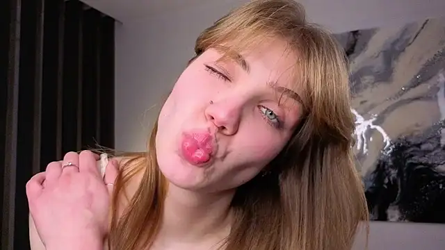 pienaple's cam snapshot