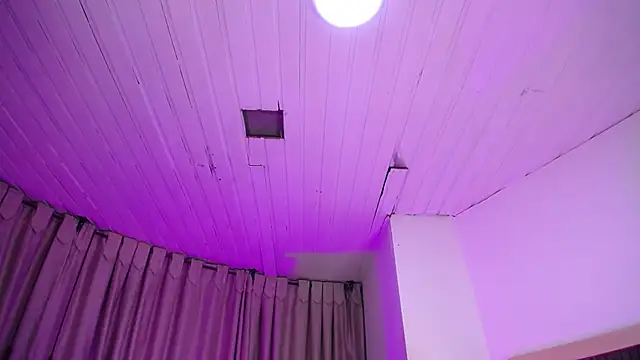 Tamararosses's cam snapshot