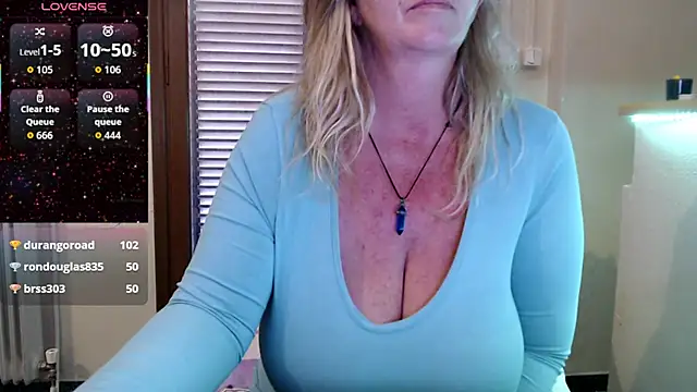 JennaDeluxe live sex cam