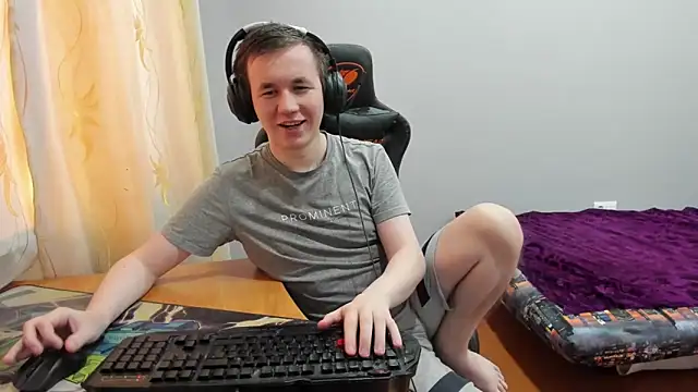 iliaskrislove live sex cam