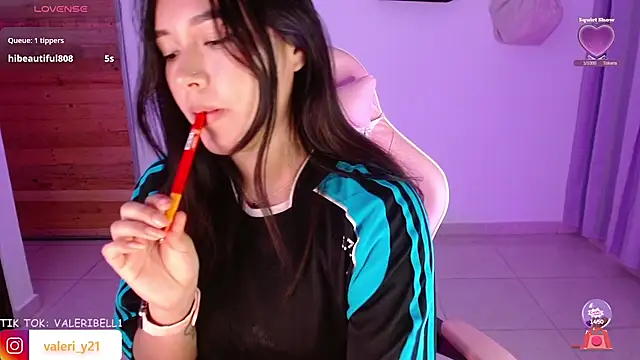 Moonbell_bell's cam snapshot