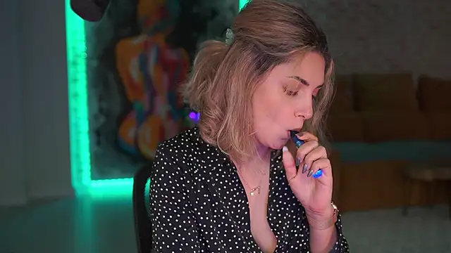 _Allie_'s cam snapshot