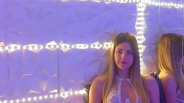 Aishha_'s cam snapshot