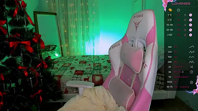 LinaBlossom_'s cam snapshot