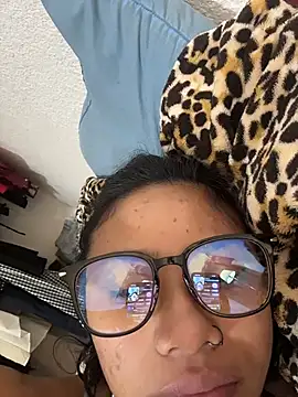 Mia-miauuuuu's cam snapshot